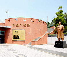 한글과 걷기, 한글은 우리의 얼 외솔기념관과 십리대숲