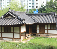 한글과 걷기, 석인 정태진 기념관과 헤이리 마을