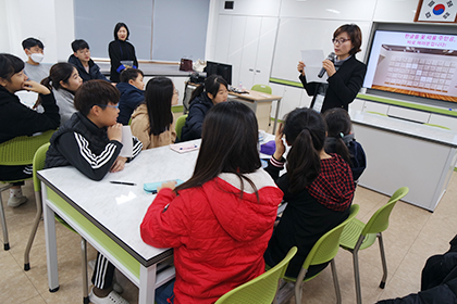 한들초등학교에서 진행된 ‘찾아가는 국립한글박물관’