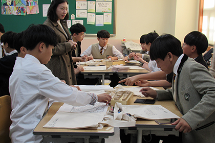 한들초등학교, 평화중학교 학생들이 한글로 디자인한 에코백_1
