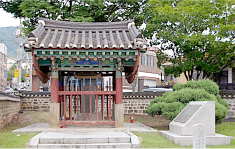 박팽년 유허지 내부의 사당 사진