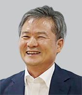 이관규 국립국어원장 프로필 사진이다.